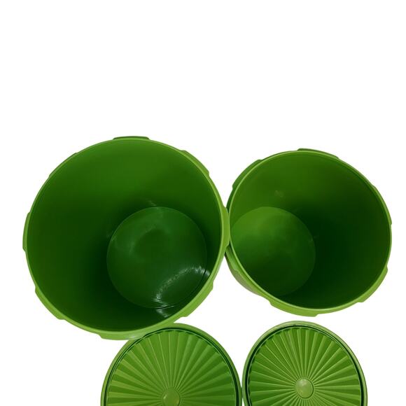 Lot of 2 Vtg Nesting Tupperware Servalier Green Canister Large 805-4 Med 807-5 - Picture 8 of 11